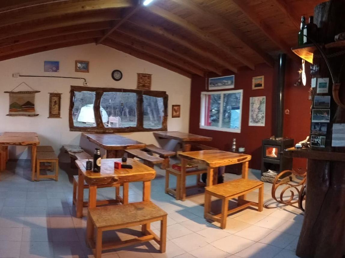 Camping Rio De Las Vueltas エル・チャルテン エクステリア 写真
