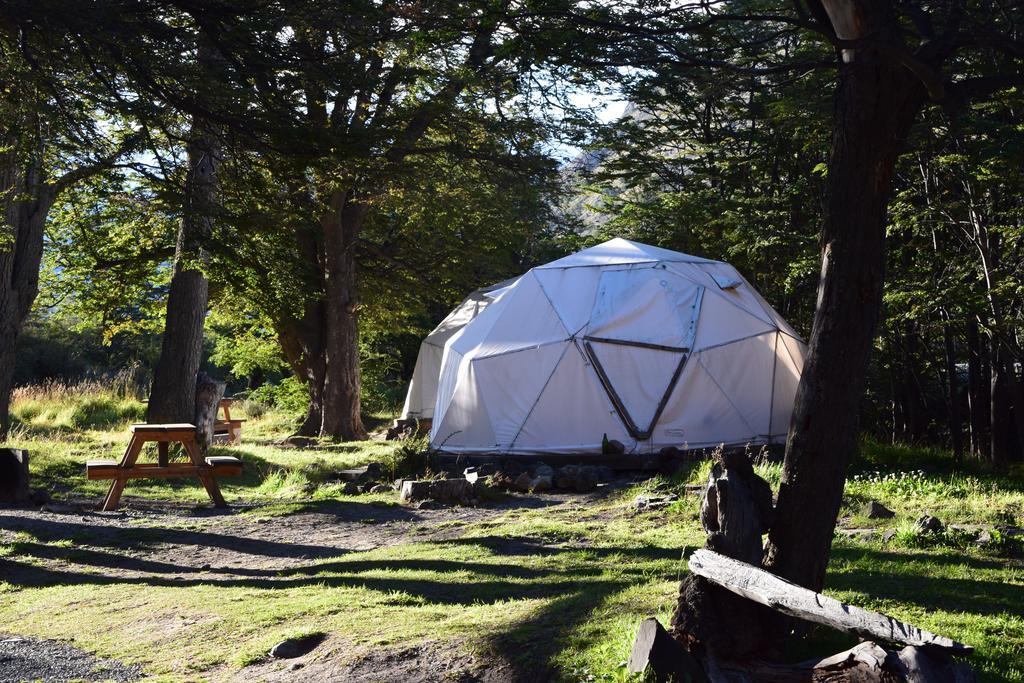Camping Rio De Las Vueltas エル・チャルテン エクステリア 写真